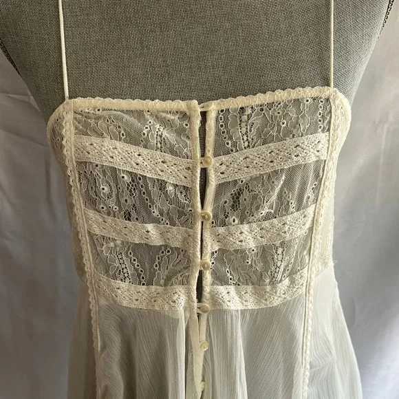 Kimchi Blue Lillian Lace Bib Tank - Picture 2 of 13